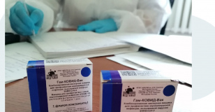 Медиков Бурятии продолжат вакцинировать от COVID-19